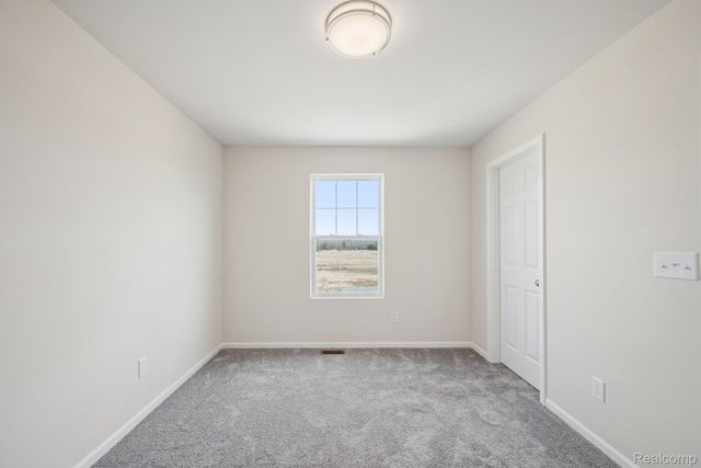 606 Harvest Way, Chelsea, MI 48118