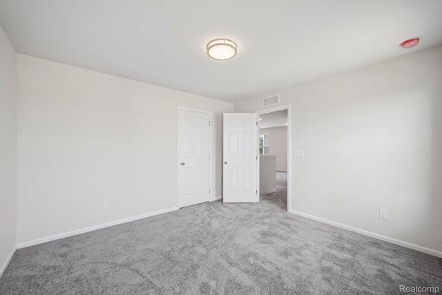 606 Harvest Way, Chelsea, MI 48118