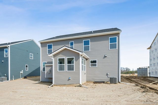 606 Harvest Way, Chelsea, MI 48118