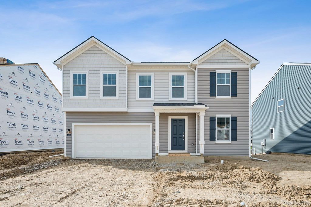 606 Harvest Way, Chelsea, MI 48118