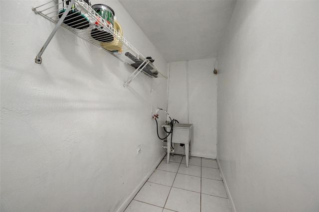 7211 NW 21st Street, Sunrise, FL 33313