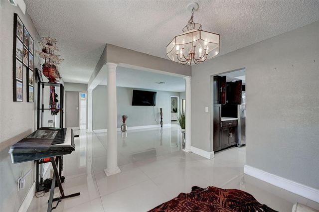 7211 NW 21st Street, Sunrise, FL 33313