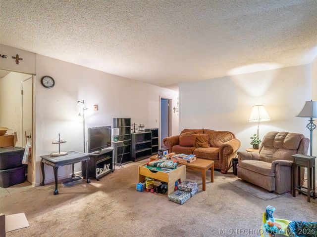 701 Macarthur Lane, Mcalester, OK 74501