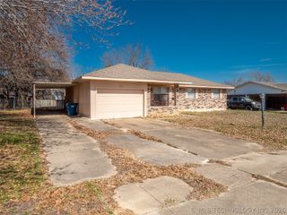 701 Macarthur Lane, Mcalester, OK 74501
