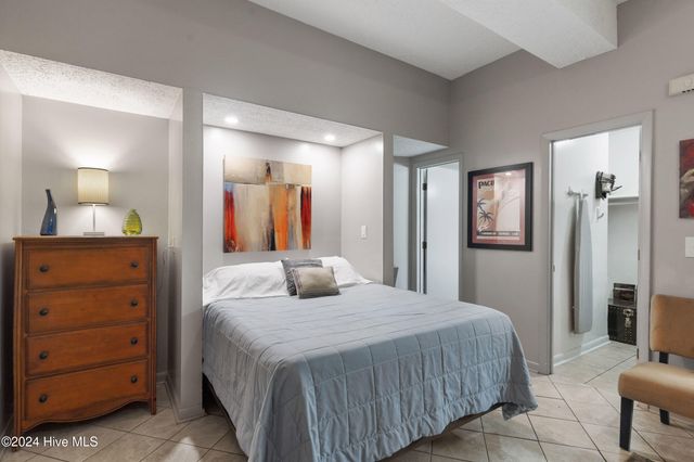 118 Dock Street Apt 3, Wilmington, NC 28401