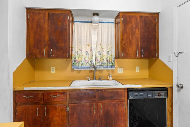 1100 S Trace DR, Austin, TX 78745