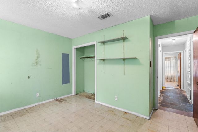 1100 S Trace DR, Austin, TX 78745