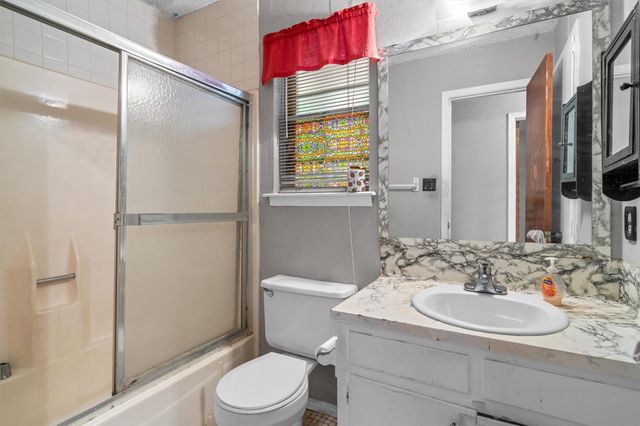 1100 S Trace DR, Austin, TX 78745