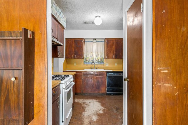 1100 S Trace DR, Austin, TX 78745