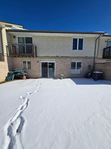 1542 W 93rd Court, Crown Point, IN 46307