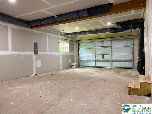 3260 Bluebird Drive, Lehman Twp, PA 18324