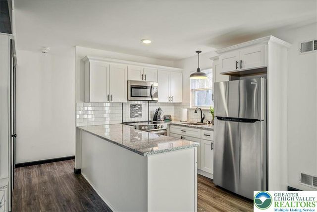 3260 Bluebird Drive, Lehman Twp, PA 18324