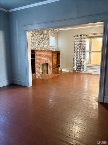 5420 Queens Avenue, St Louis, MO 63115