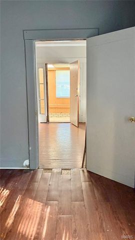 5420 Queens Avenue, St Louis, MO 63115