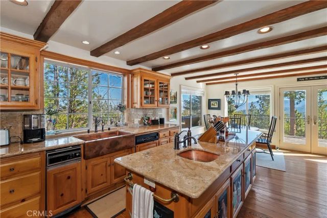 26071 Walnut Hills, Lake Arrowhead, CA 92352