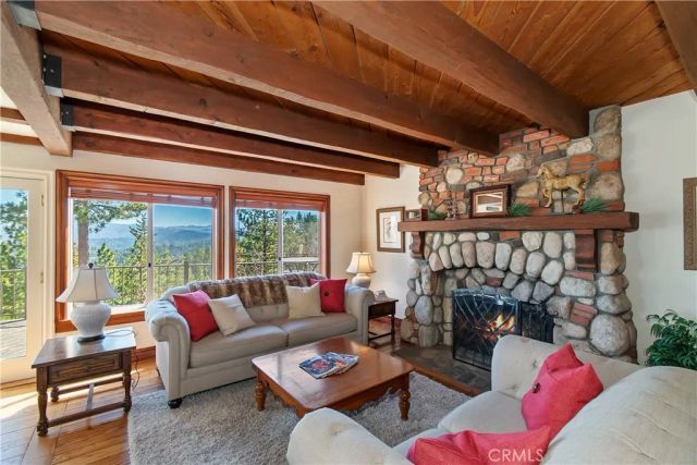 26071 Walnut Hills, Lake Arrowhead, CA 92352