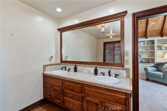 26071 Walnut Hills, Lake Arrowhead, CA 92352