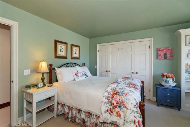 26071 Walnut Hills, Lake Arrowhead, CA 92352