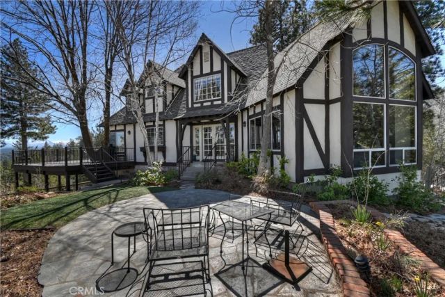 26071 Walnut Hills, Lake Arrowhead, CA 92352