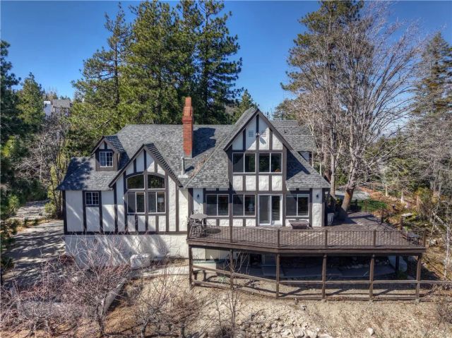 26071 Walnut Hills, Lake Arrowhead, CA 92352