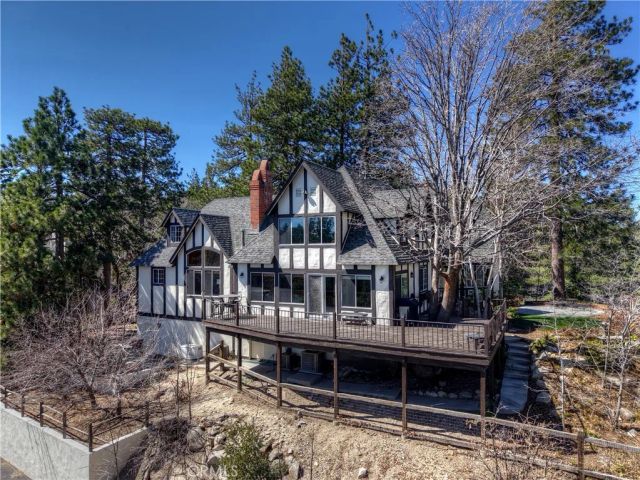 26071 Walnut Hills, Lake Arrowhead, CA 92352