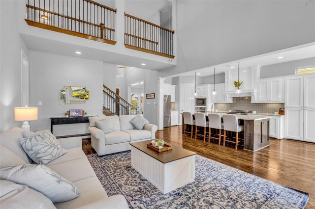 293 Camden Hills Drive, Montgomery, TX 77356
