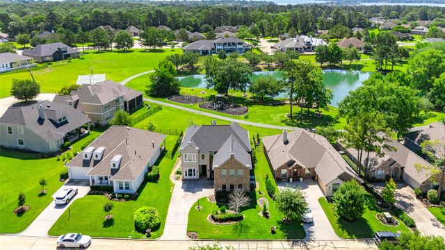 293 Camden Hills Drive, Montgomery, TX 77356