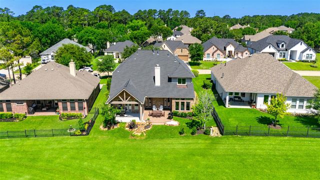 293 Camden Hills Drive, Montgomery, TX 77356