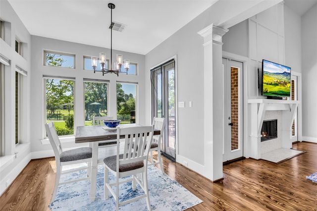 293 Camden Hills Drive, Montgomery, TX 77356