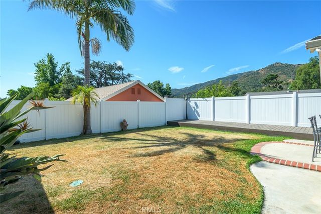 6250 Altura Avenue, La Crescenta, CA 91214
