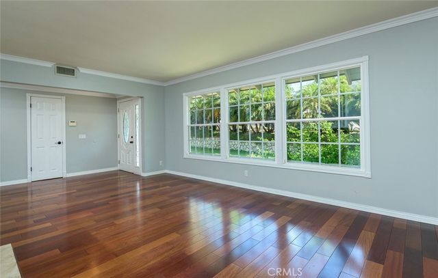 6250 Altura Avenue, La Crescenta, CA 91214