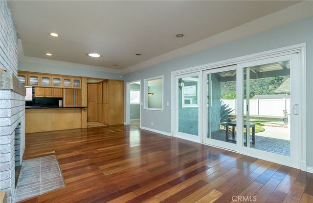6250 Altura Avenue, La Crescenta, CA 91214