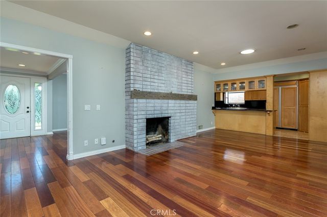 6250 Altura Avenue, La Crescenta, CA 91214