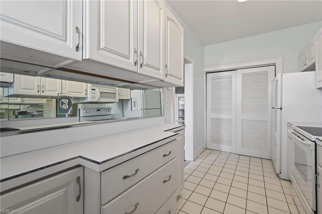 800 Gates Ave Apt C2, Norfolk, VA 23517