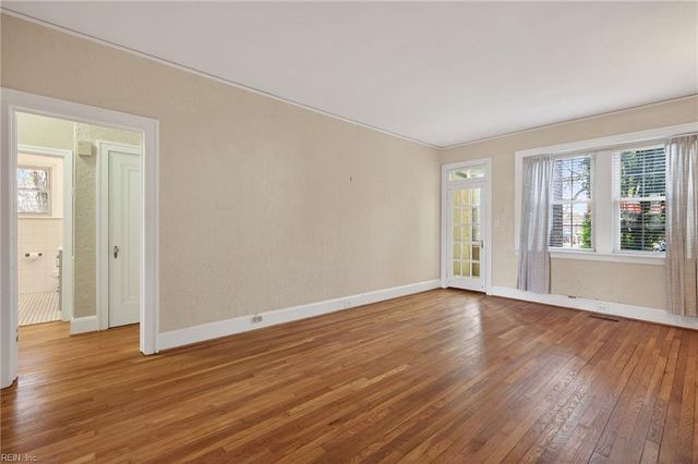 800 Gates Ave Apt C2, Norfolk, VA 23517