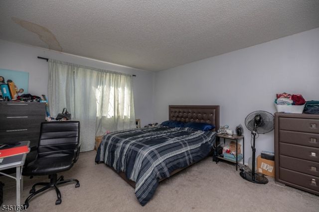 1150 W St George B23B023 2, Linden City, NJ 07036