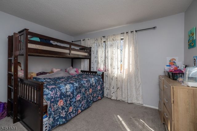 1150 W St George B23B023 2, Linden City, NJ 07036