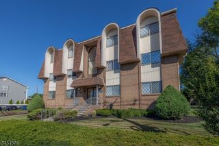 1150 W St George B23B023 2, Linden City, NJ 07036