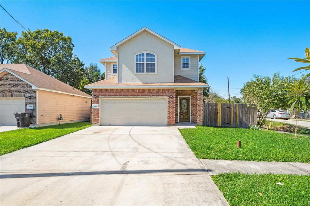 3002 Paige Street, Houston, TX 77004
