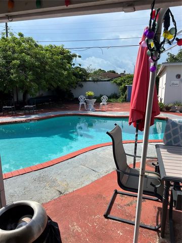 240 E 39th Street, Hialeah, FL 33013