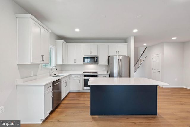 104 ZINNIA LN, Winchester, VA 22603