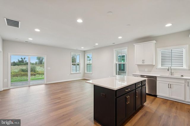 104 ZINNIA LN, Winchester, VA 22603
