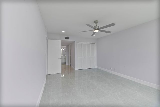 2901 S Palm Aire Dr 306, Pompano Beach, FL 33069