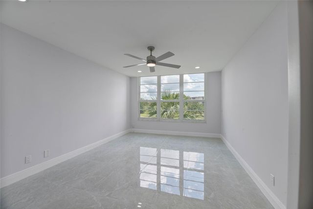 2901 S Palm Aire Dr 306, Pompano Beach, FL 33069