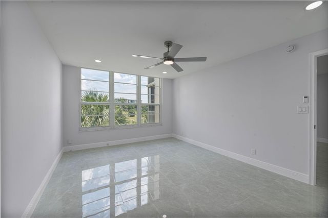 2901 S Palm Aire Dr 306, Pompano Beach, FL 33069