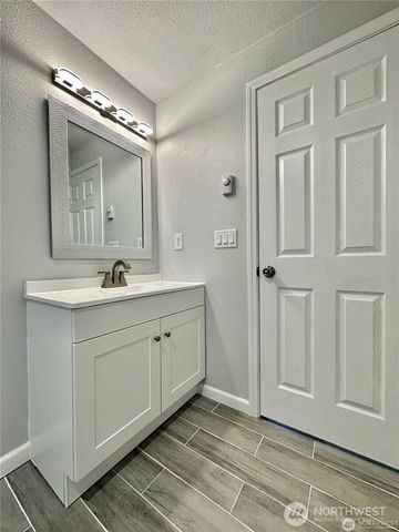 402 E 91st Street, Tacoma, WA 98445