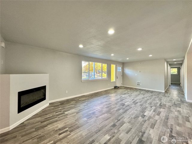 402 E 91st Street, Tacoma, WA 98445