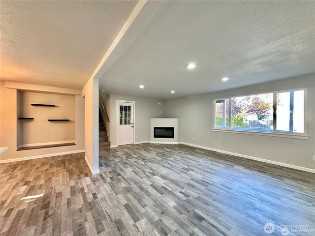 402 E 91st Street, Tacoma, WA 98445