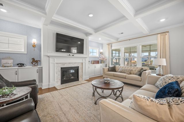 199 Grange Circle, Summerville, SC 29486