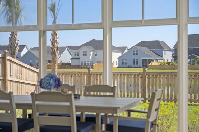 199 Grange Circle, Summerville, SC 29486